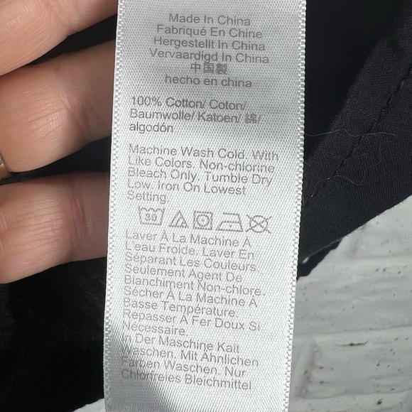 J.CREW Black Mixed Media Eyelet Blouse with Balloon Sleeve and button detail - Picture 8 of 8